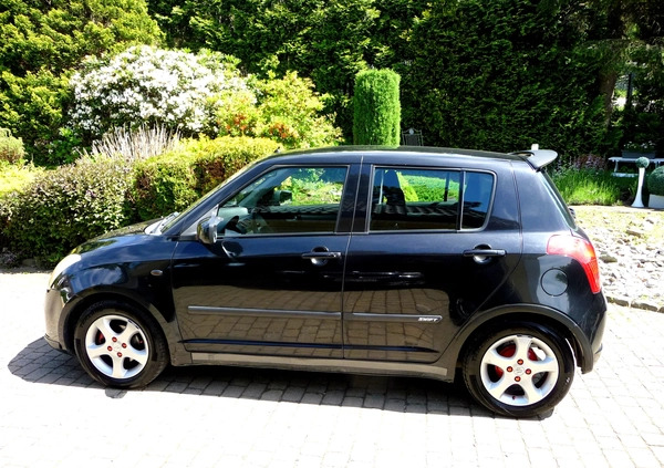 Suzuki Swift cena 13900 przebieg: 211000, rok produkcji 2005 z Jelcz-Laskowice małe 407